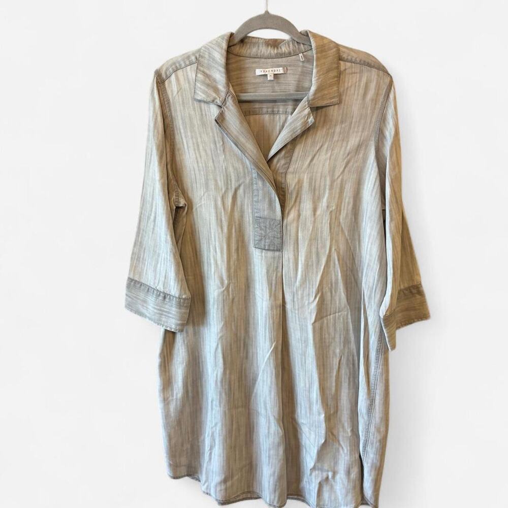 Foxcroft Gray-wash chambray quarter button shift dress Size 14